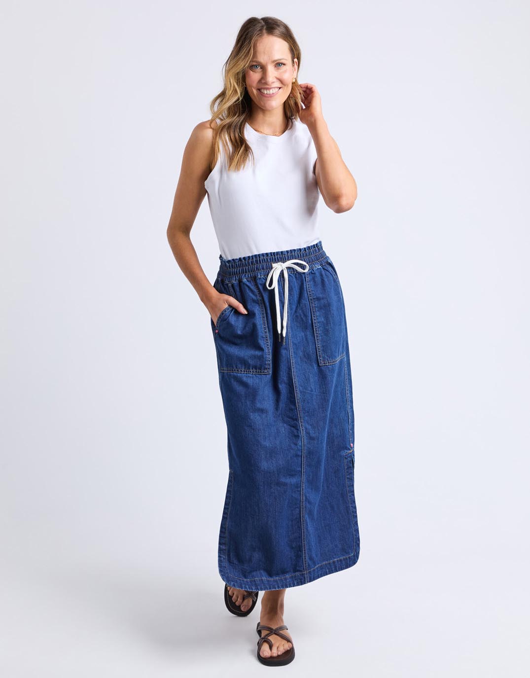 Elm Clover Midi Denim Skirt (Mid Blue Wash)