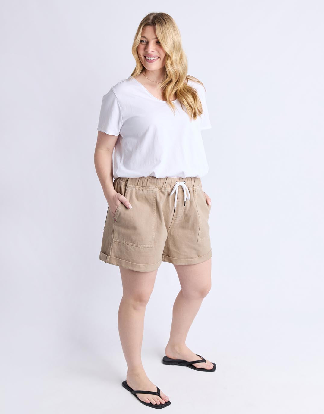 Elm Emma Relaxed Short (Latte)