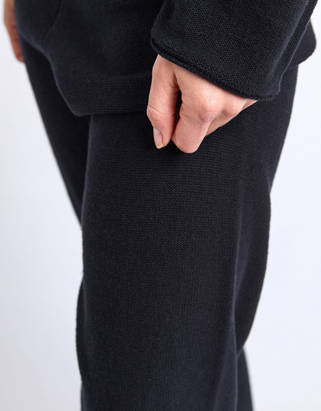 Elm Marley Knit Pant (Black)
