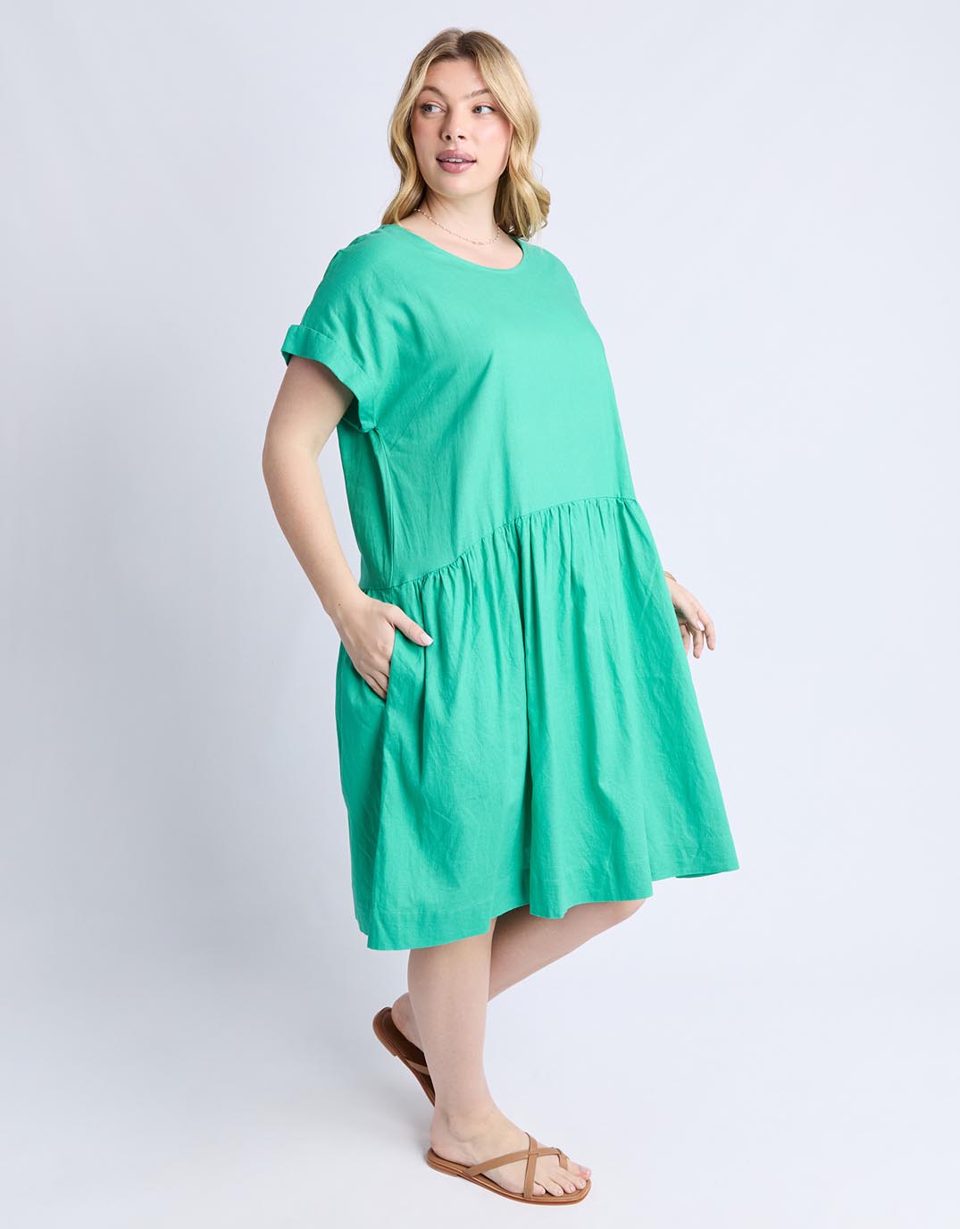 Elm Sunset Hour Solid Dress Dress (Gumdrop Green)