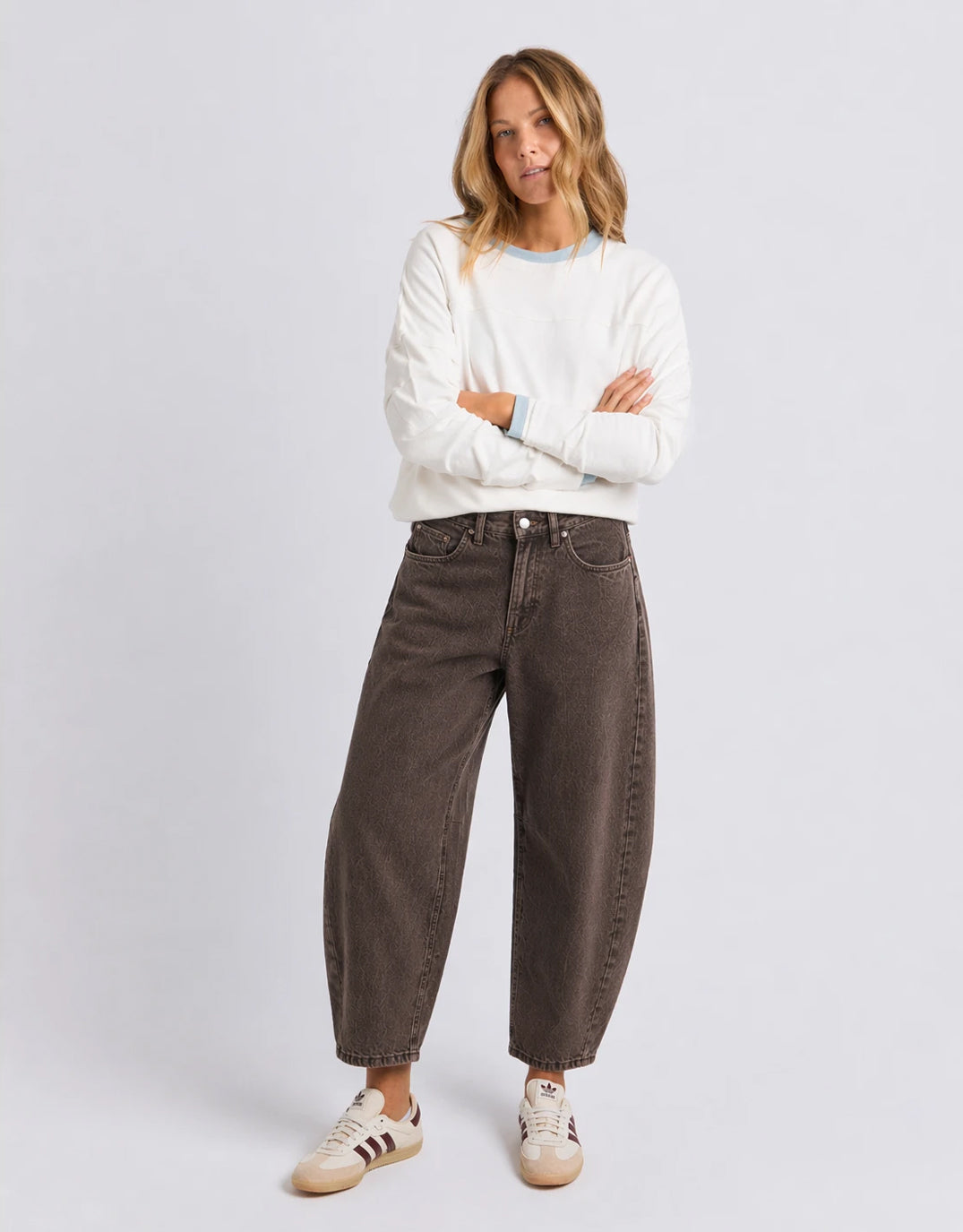 Foxwood Atticus Barrel Jean (Chocolate)