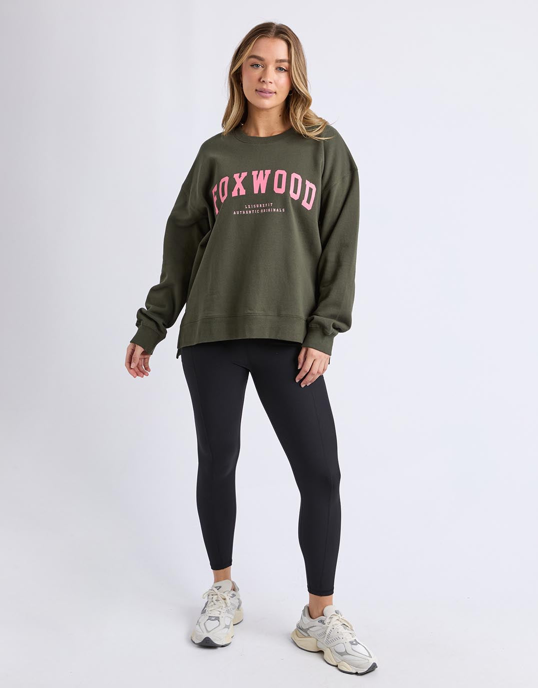 Foxwood Interval Crew (Dark Khaki / Coral)