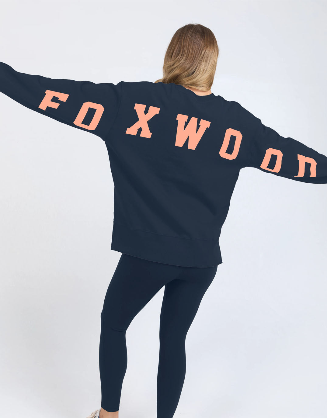 Foxwood Interval Crew (Navy With Peach)