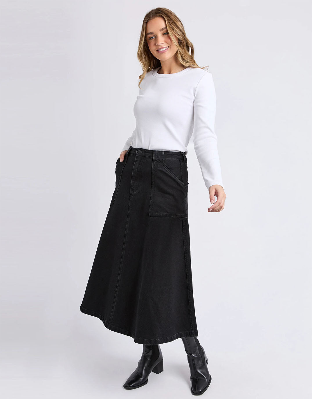 Foxwood Potter Skirt (Washed Black)