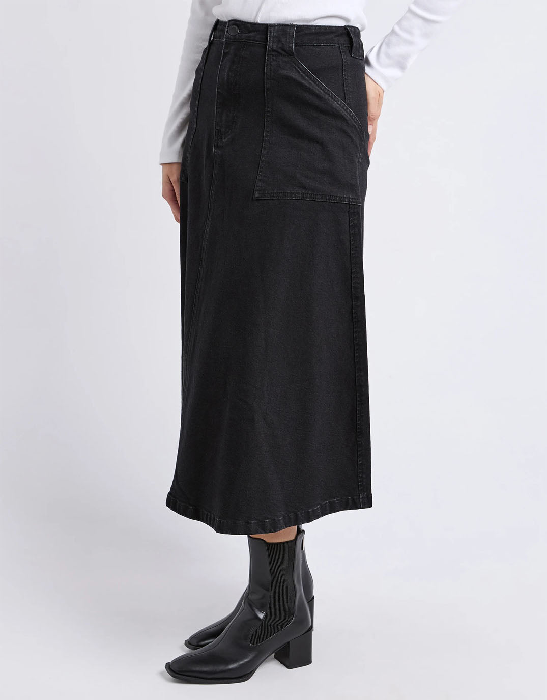 Foxwood Potter Skirt (Washed Black)