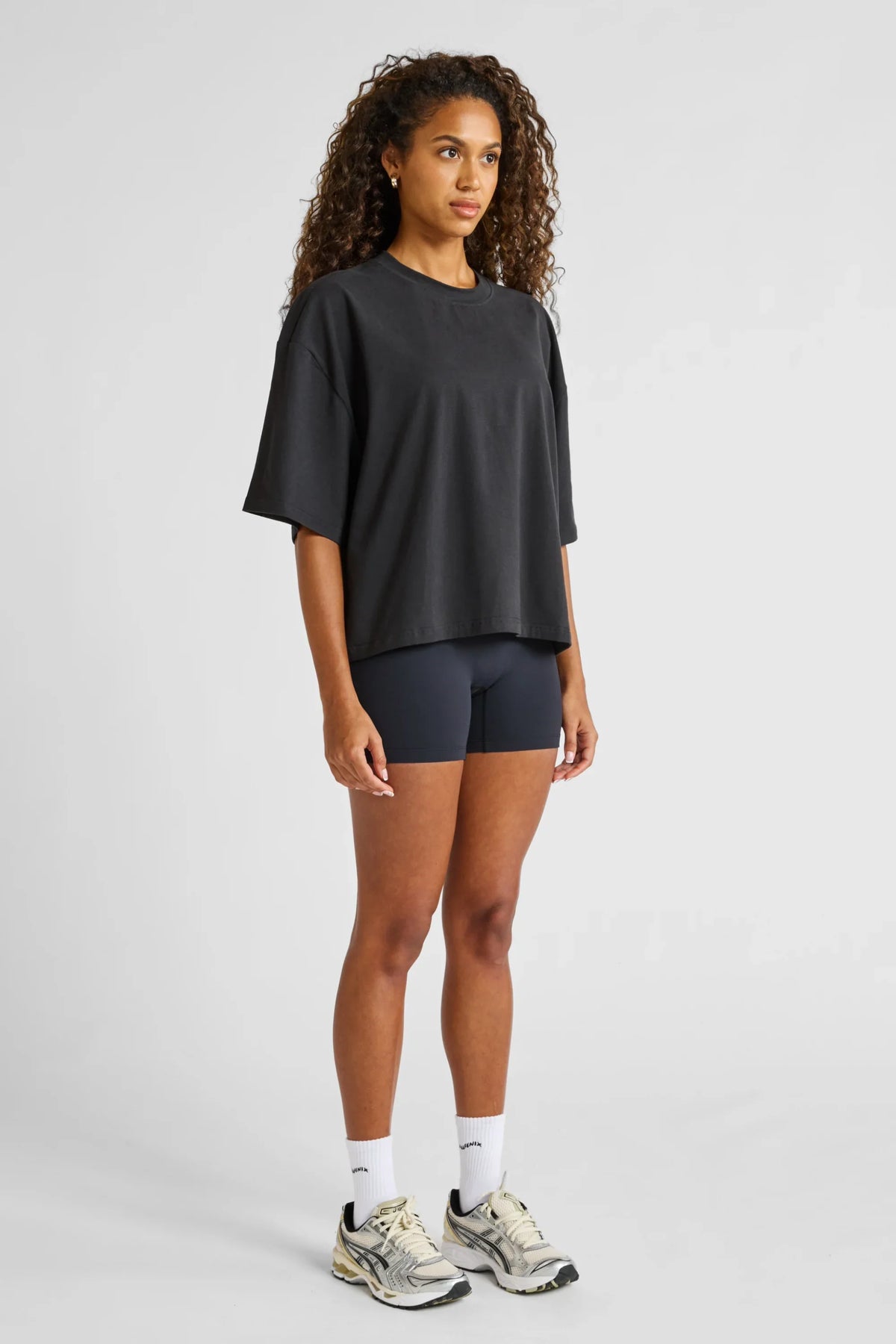 Oversized Cropped Tee (Black)