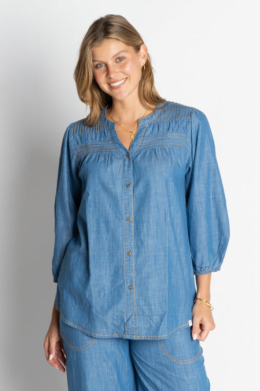 Image of Shirts. Productname: IBSA Kentucky Shirt Light in Light colour by brand - I.B.S.A