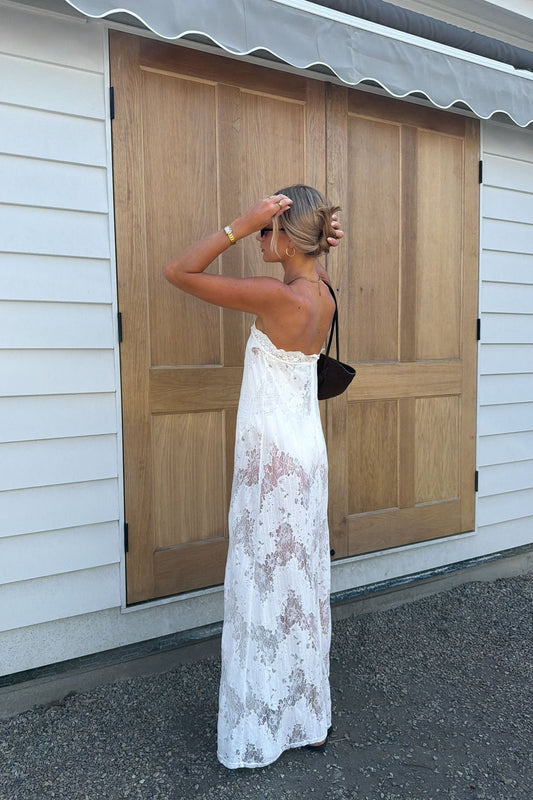 Image of Dresses. Productname: SNDYS ARTSA MAXI DRESS in White colour by brand - SNDYS
