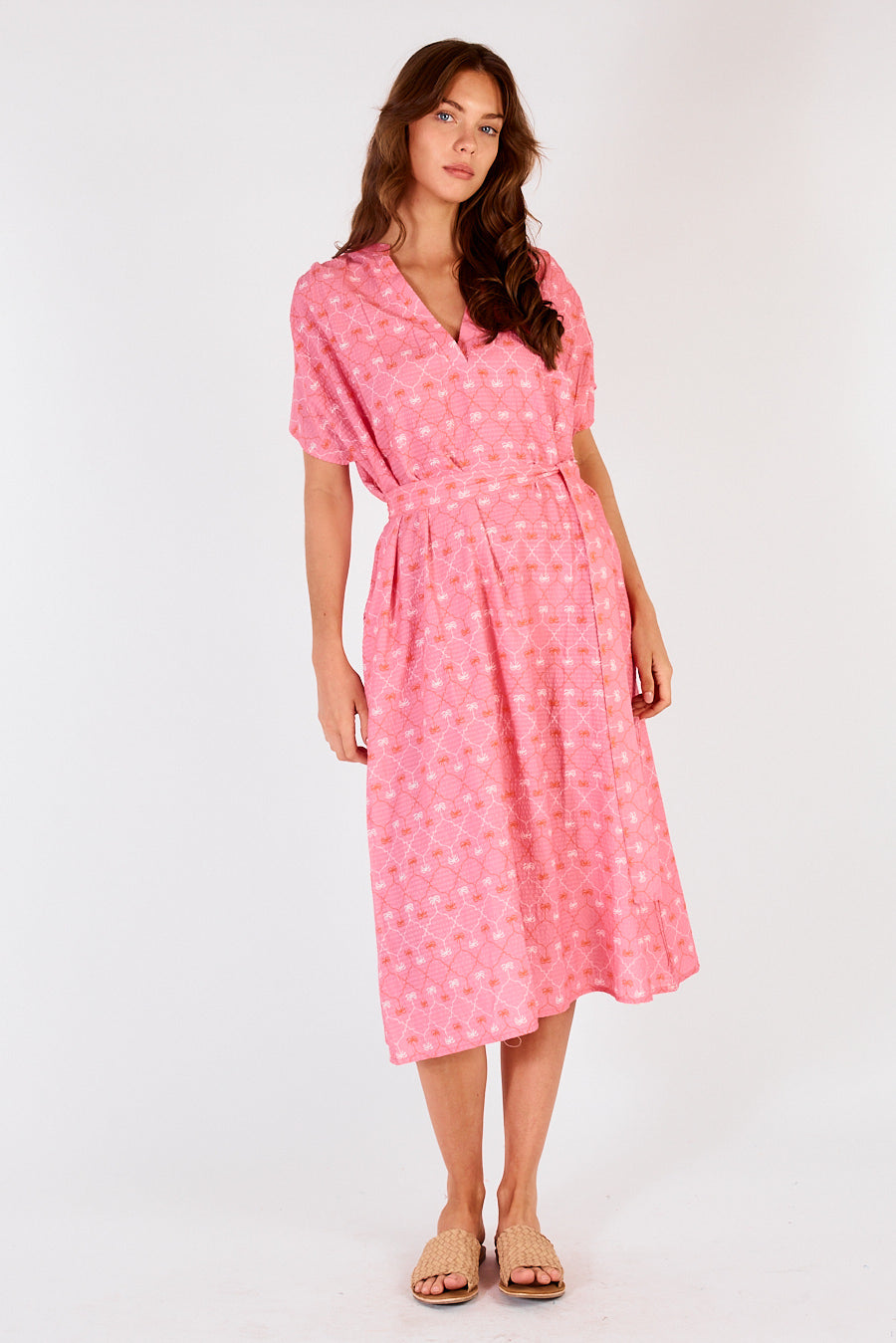 Division Itami Jonson Capped Sleeve Midi Almera (Pink)