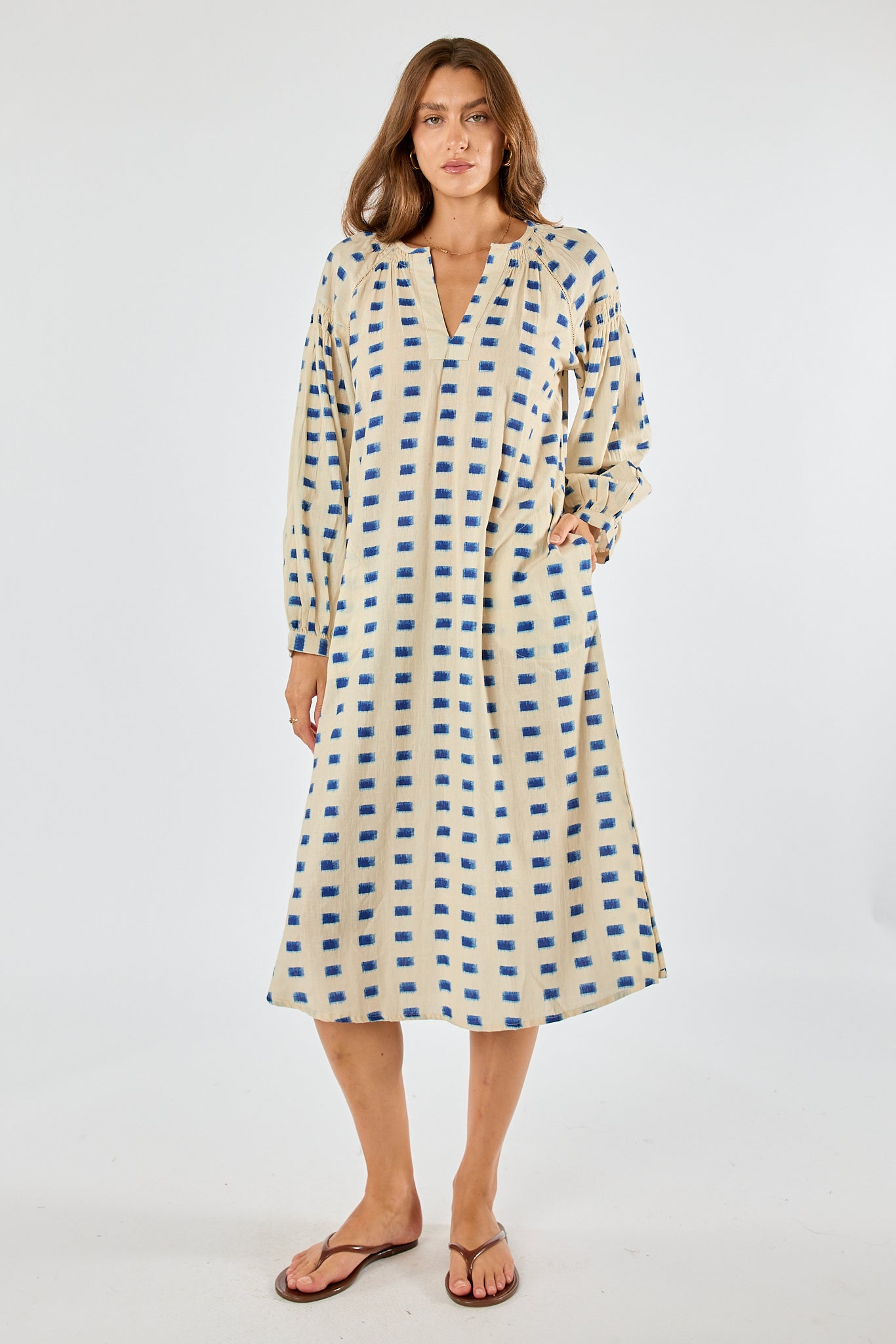 Division Itami Rocha Kaftan Natural (Tan)