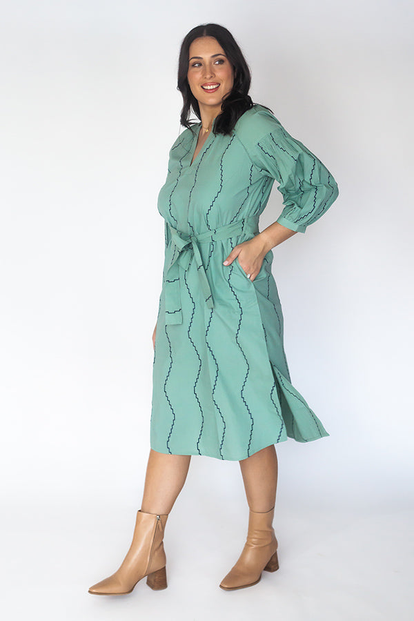 Division Itami Sakanto Kaftan ZigZag Sage (Tan)