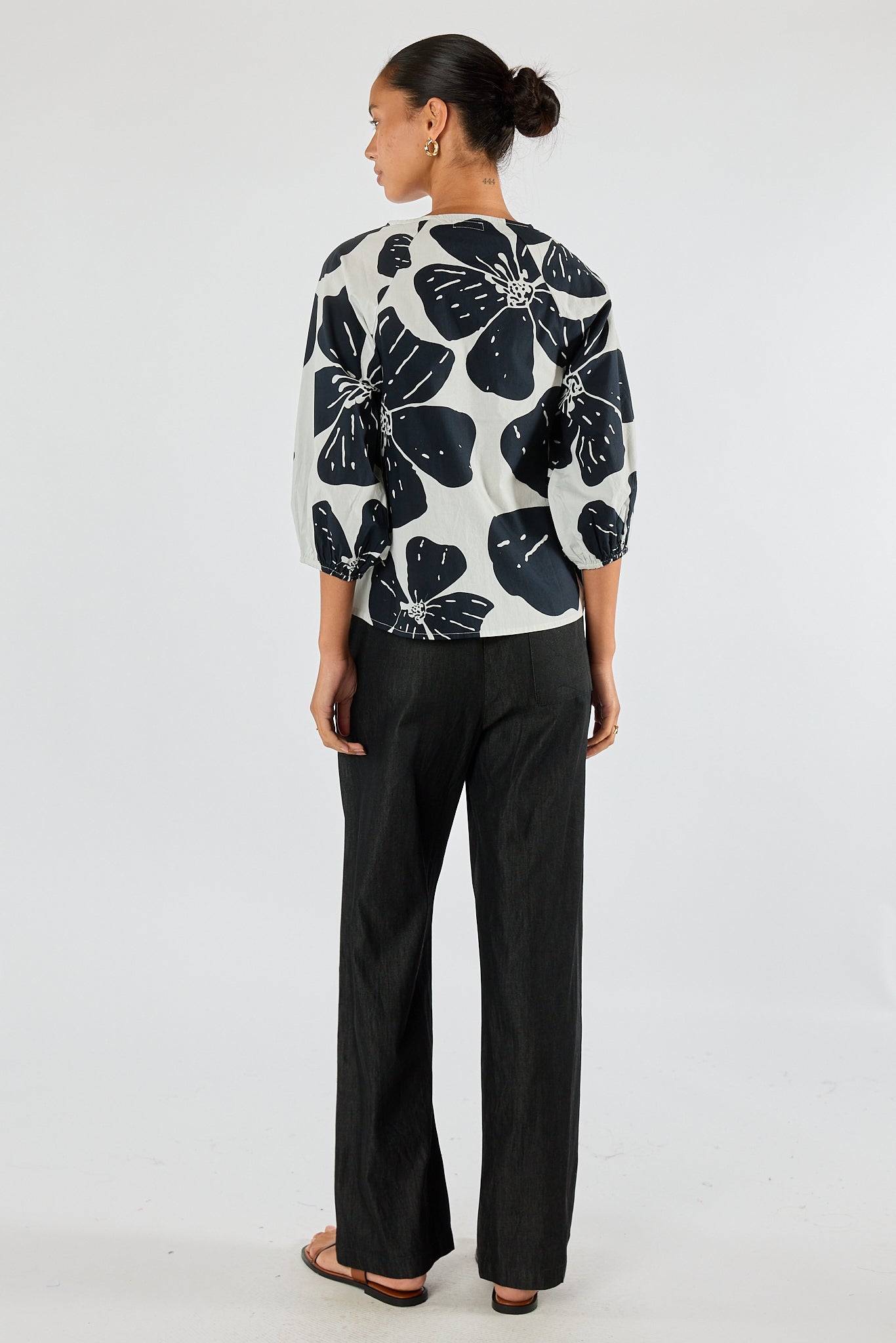 Division Itami St Jean Top (White)