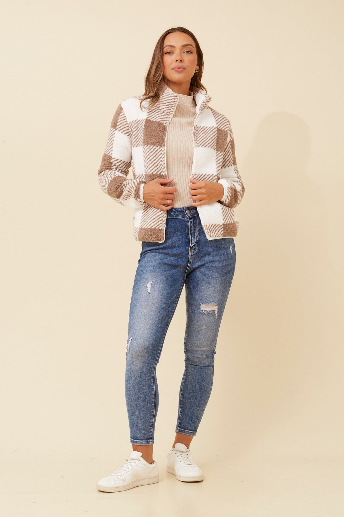 LYN CHECK TEDDY JACKET (Black And White)