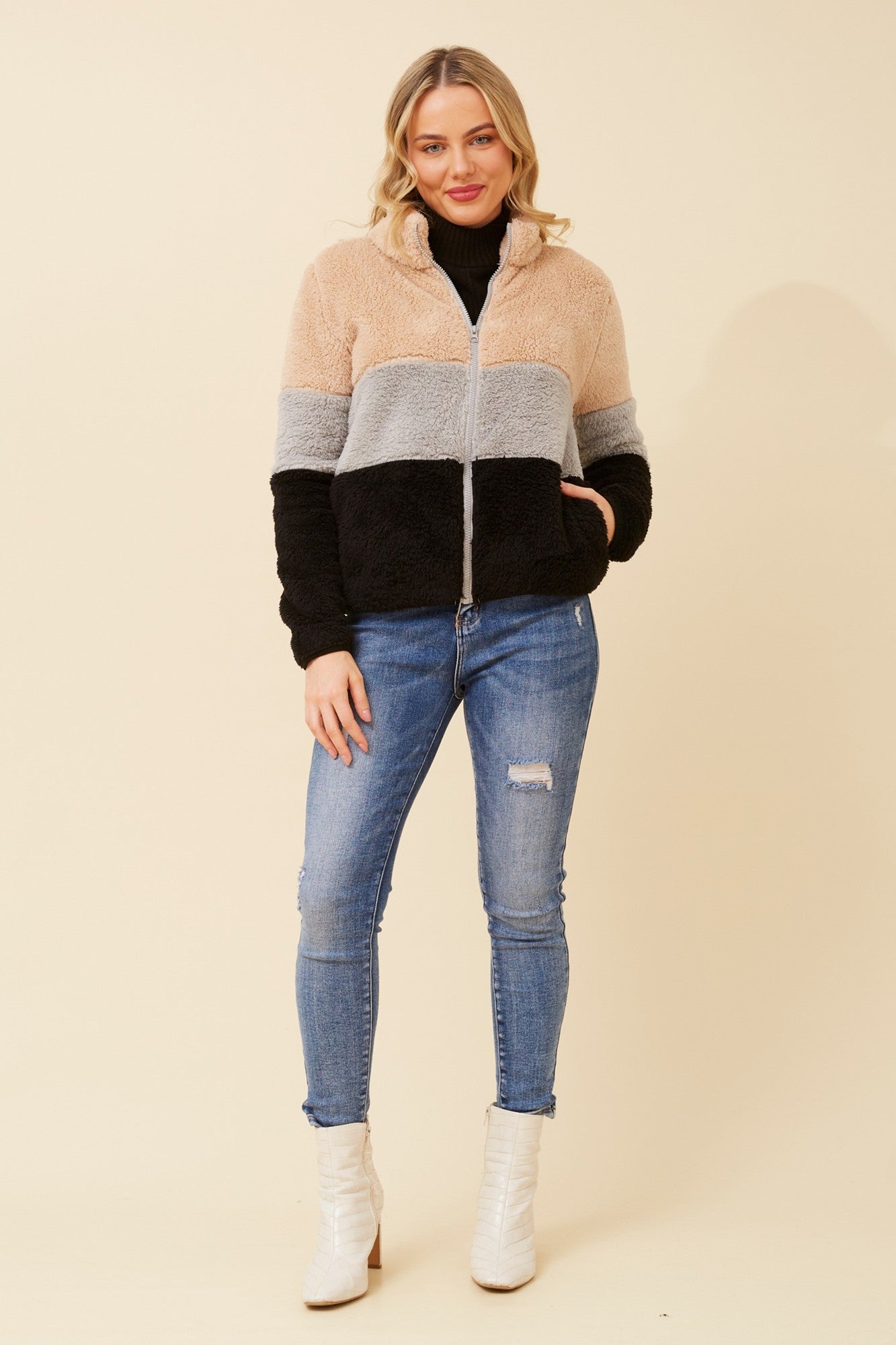 LYN FAUX FUR JACKET (Beige)
