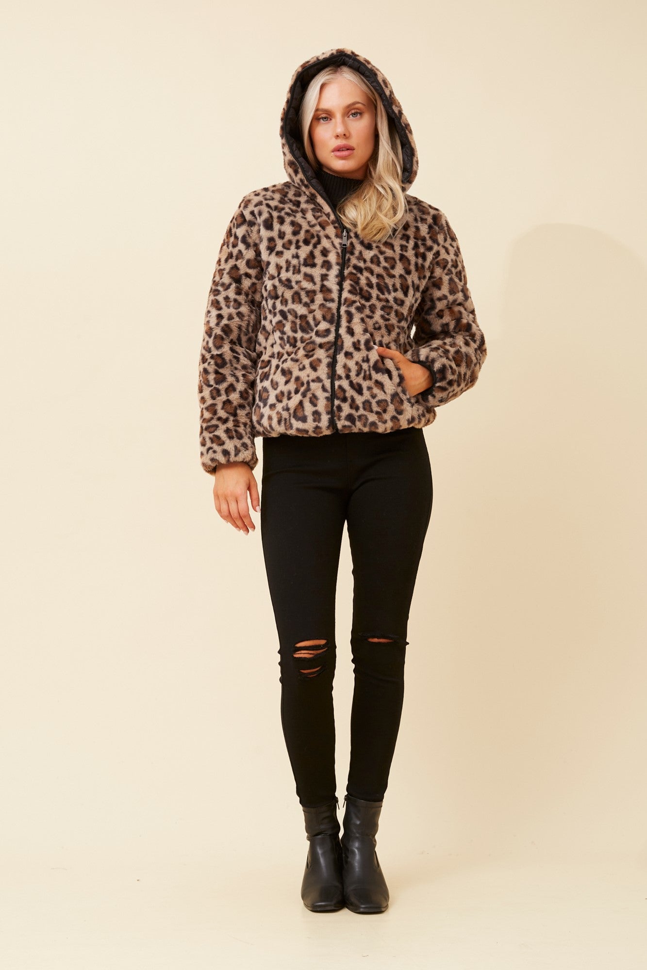 ALOMA REVERSIBLE JACKET (Black)