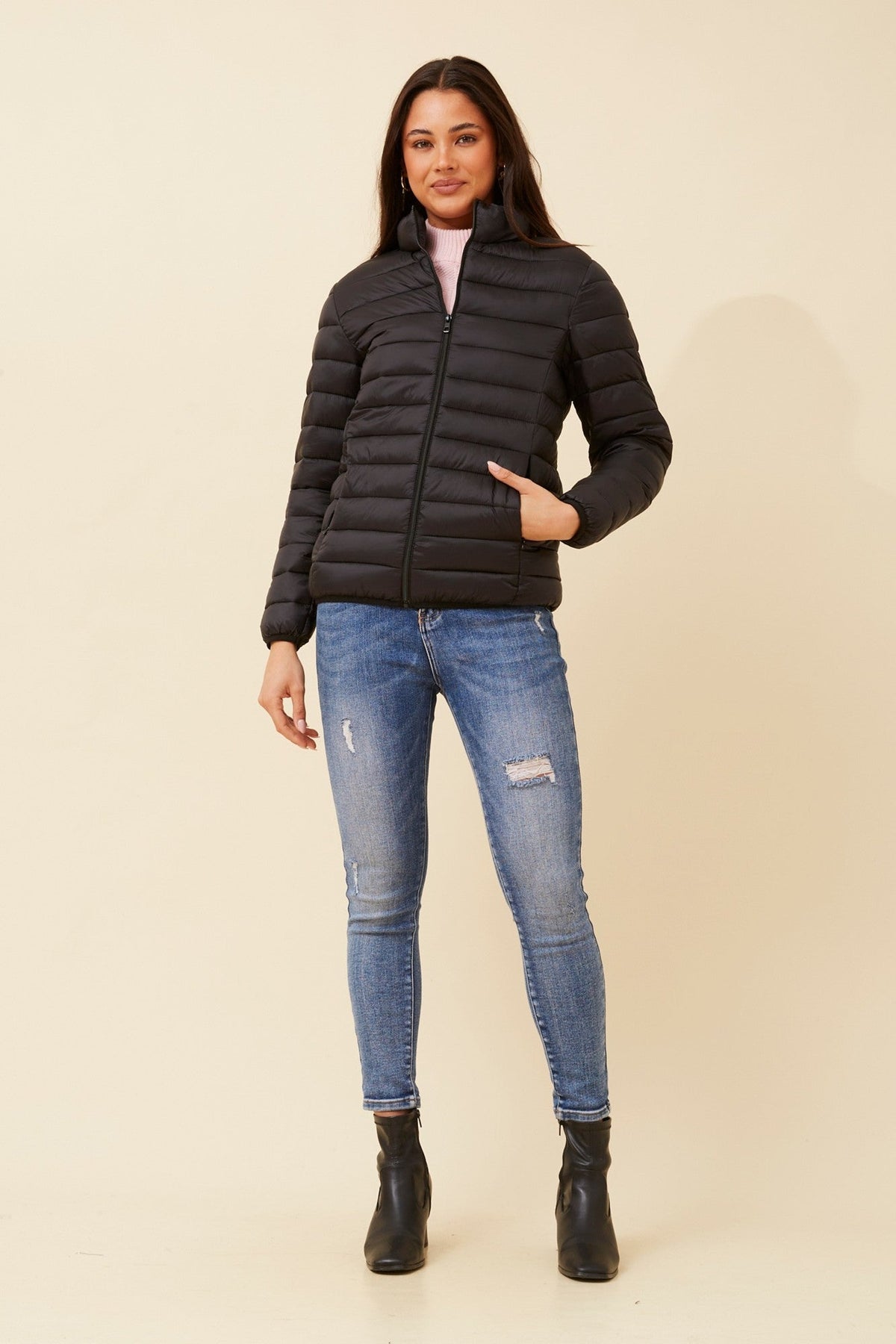 ADAYA SOLID PUFFER JACKET (Black)