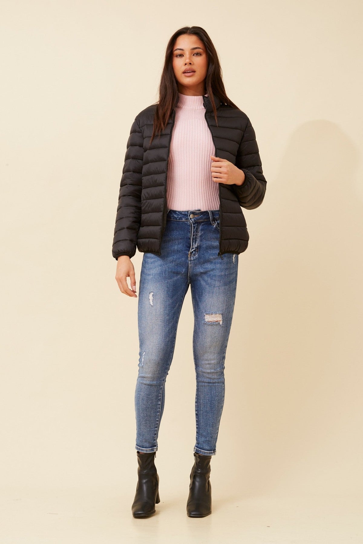ADAYA SOLID PUFFER JACKET (Black)