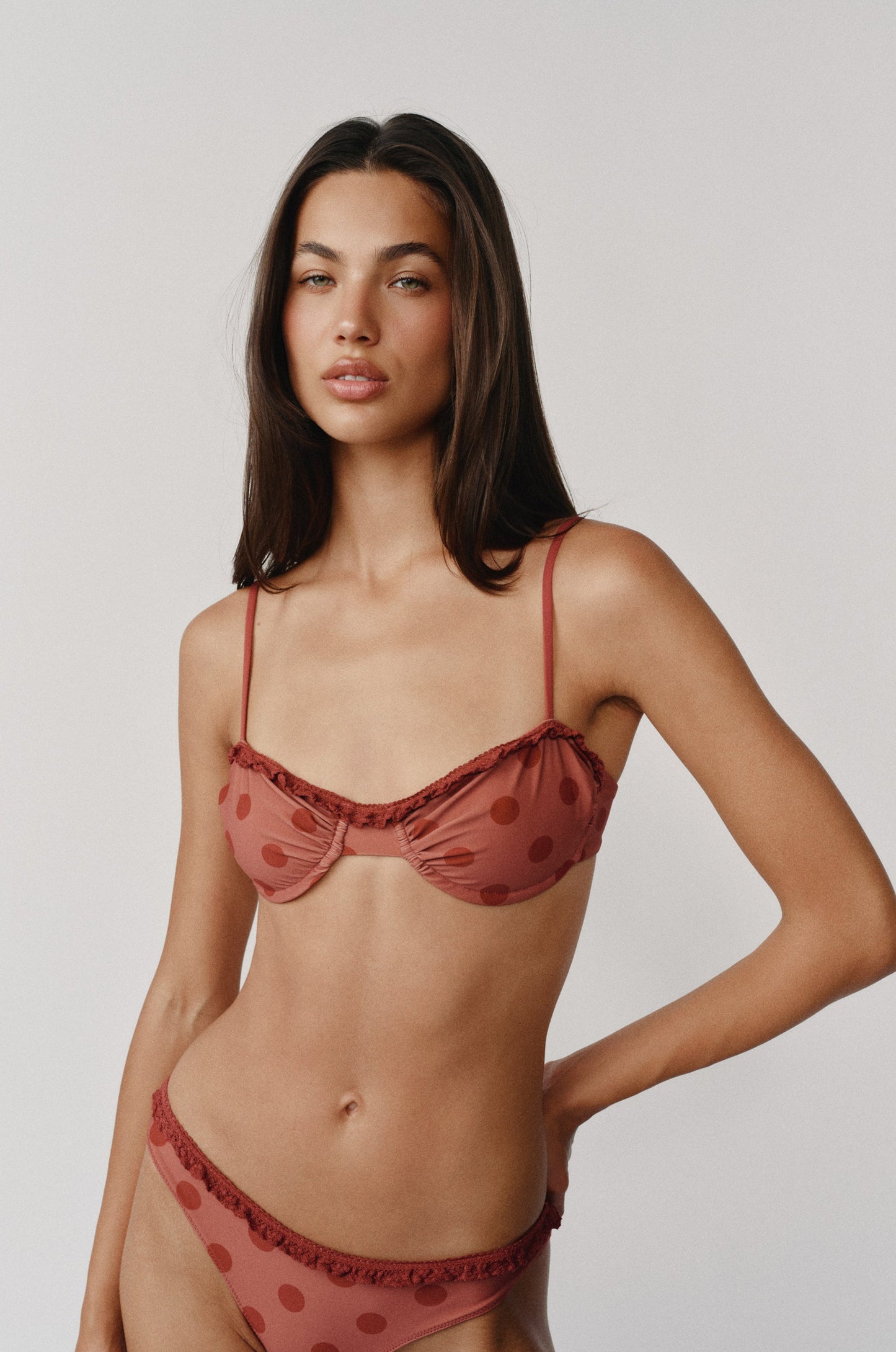 Jeanie Bikini Top (Red Big Dot)