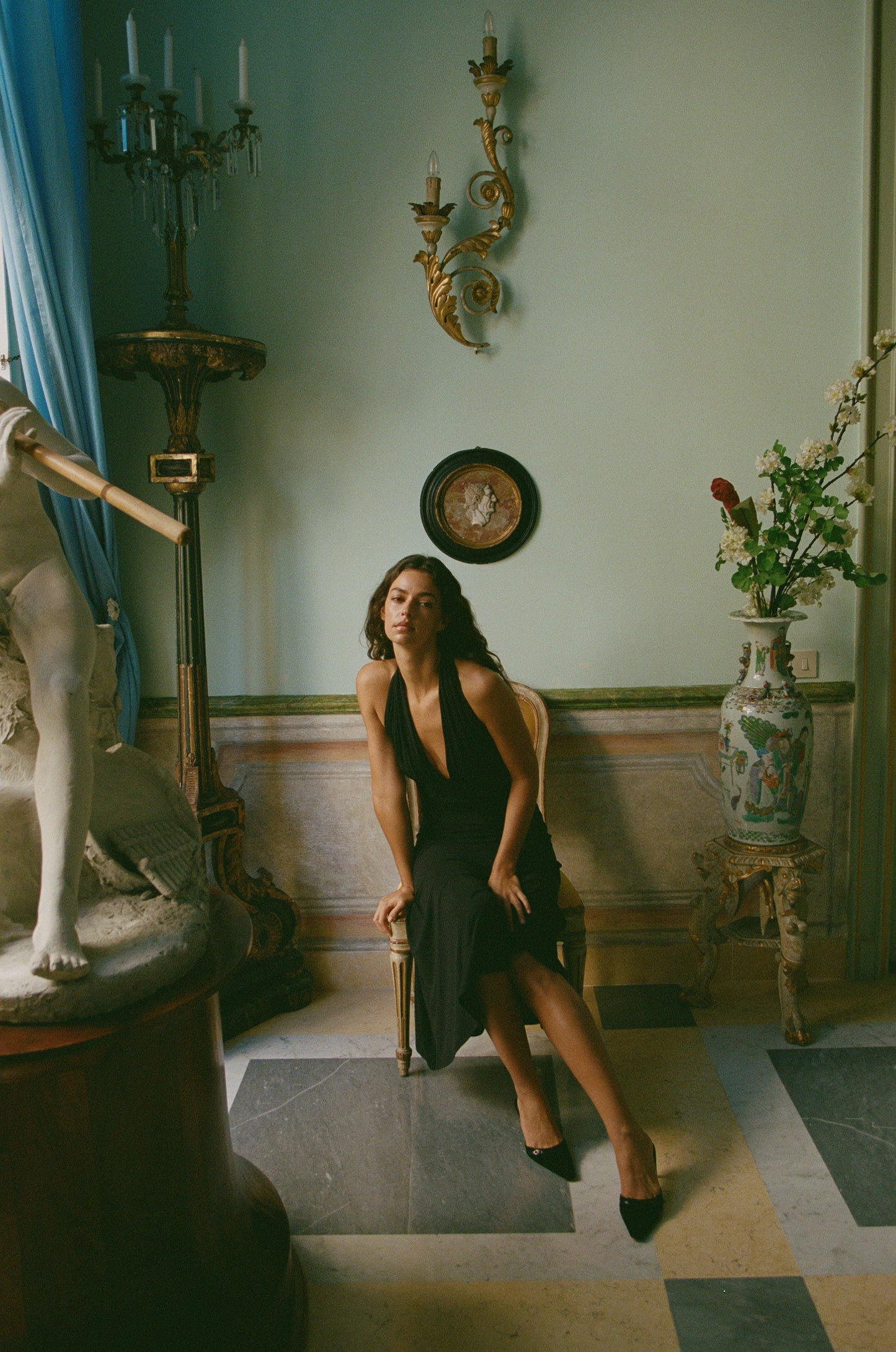 Jenavive Dress (Black)