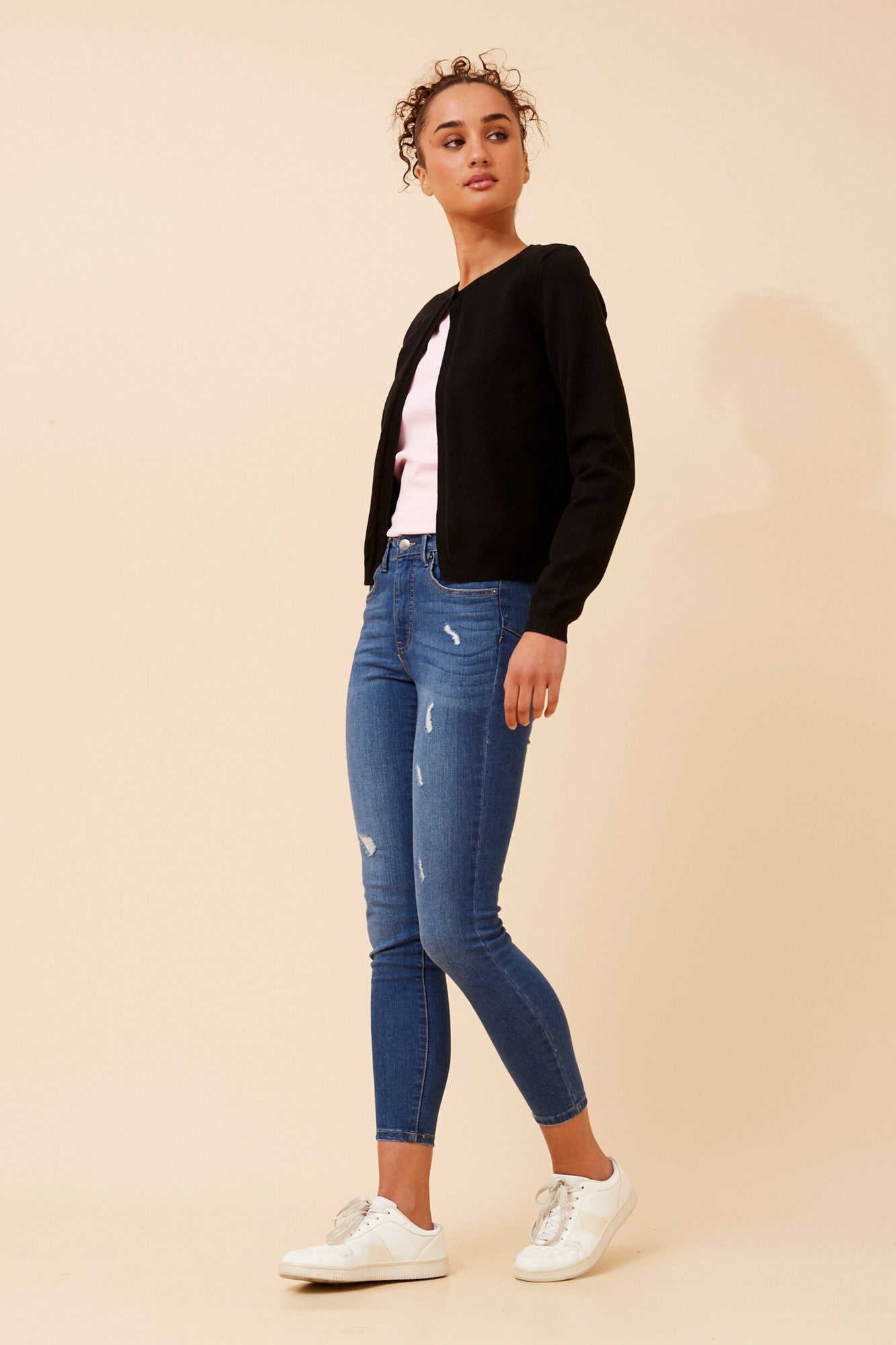 YALINA SOLID KNIT CARDIGAN (Black)