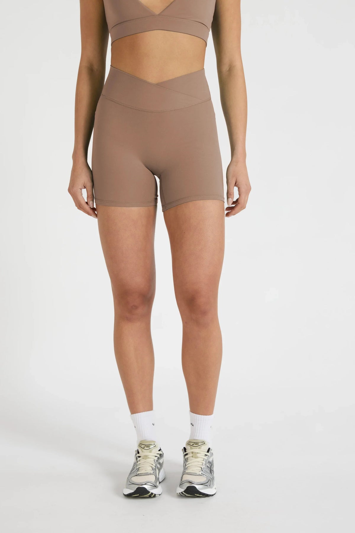 Image of Activewear. Product name - ALLFENIX CloudCore V-Waist 5" Bike Short in Latte colour by brand - All Fenix
