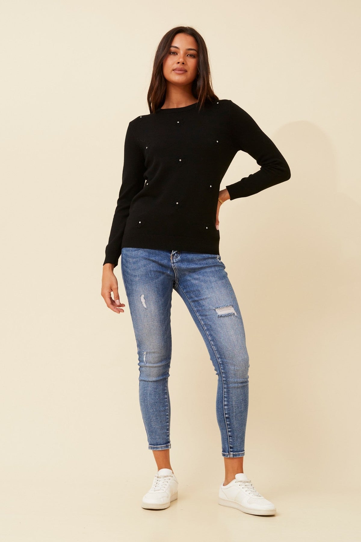 ANGIE FLOWER EMBELLISHED PULLOVER (Black)