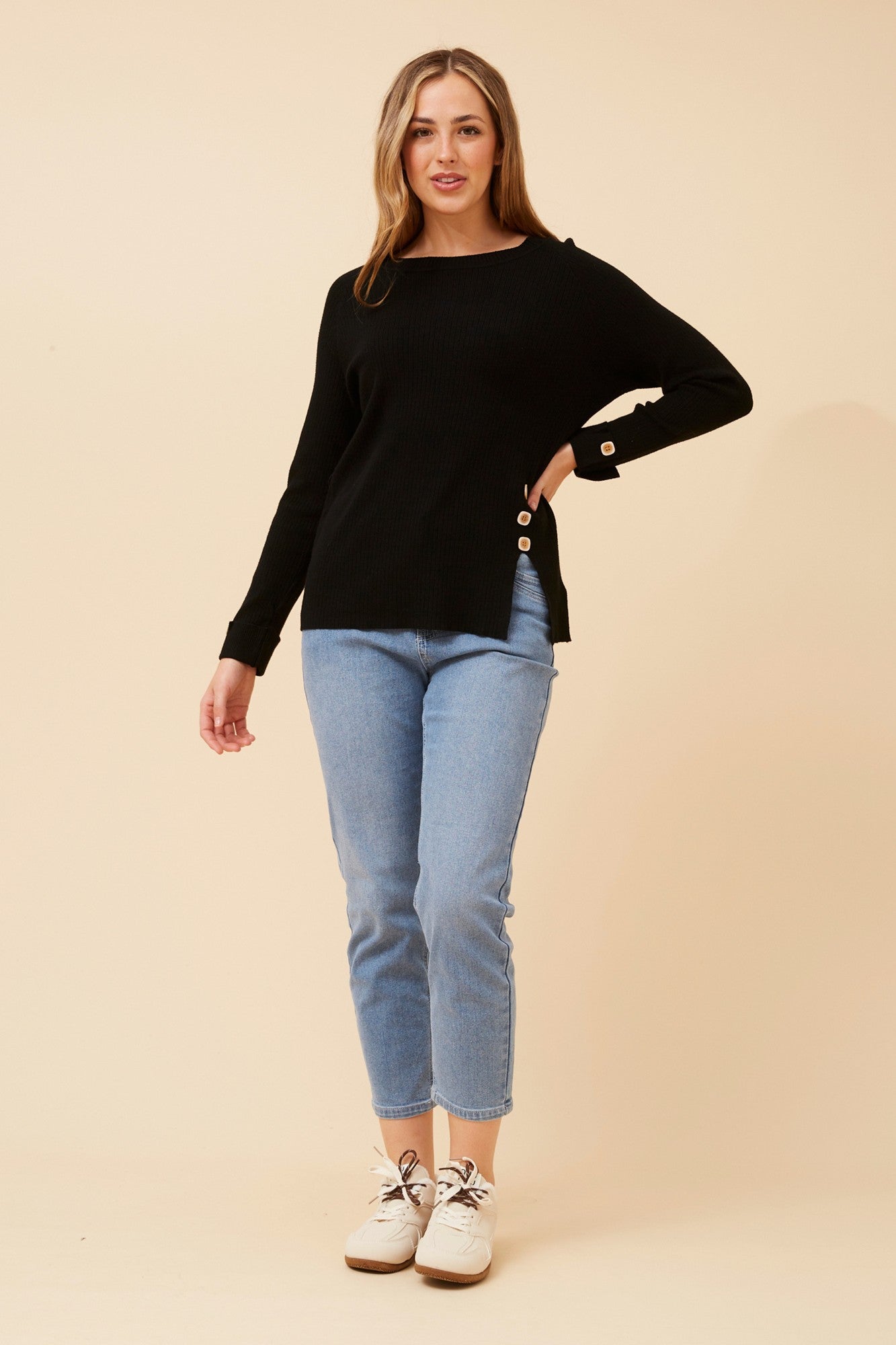 ANA SOLID KNIT PULLOVER (Black)
