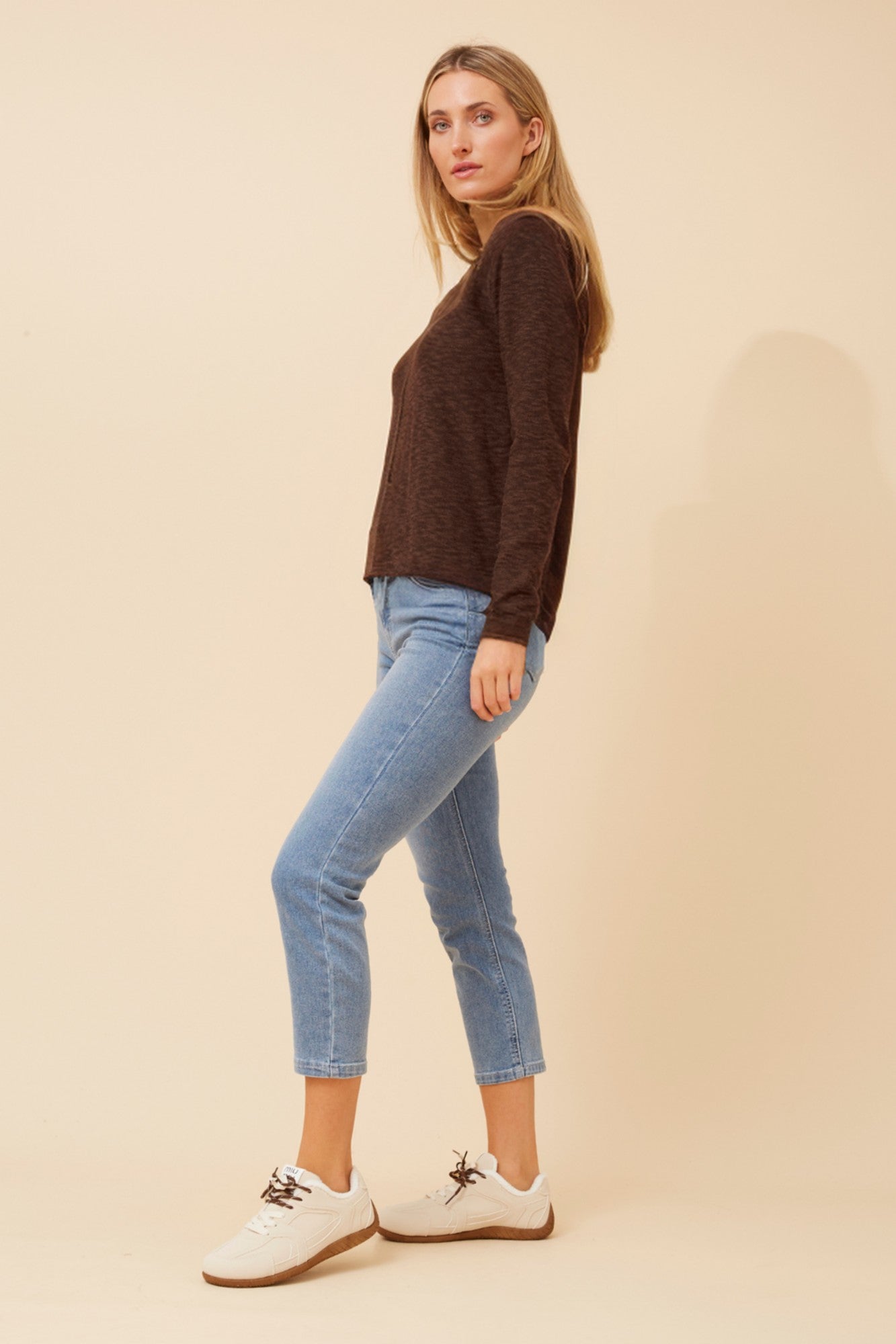 CONSUELA SOLID KNIT PULLOVER (Bitter Chocolate)