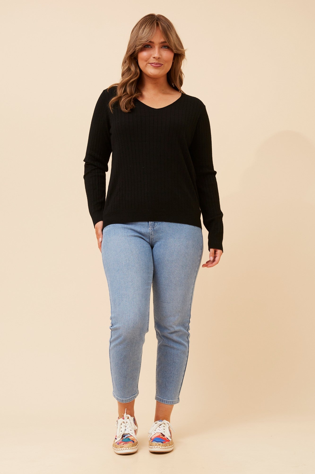 PAZ SOLID KNIT PULLOVER (Black)