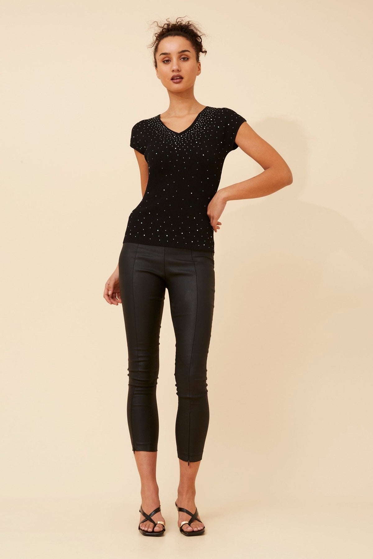 REMI DIAMANTE KNIT PULLOVER (Black)