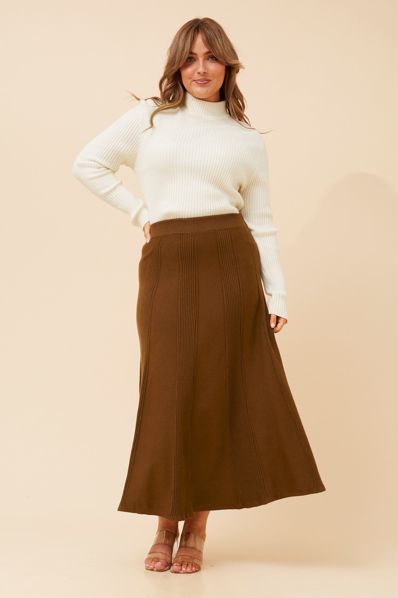 ZUKI SOLID KNIT MAXI SKIRT (Khaki)