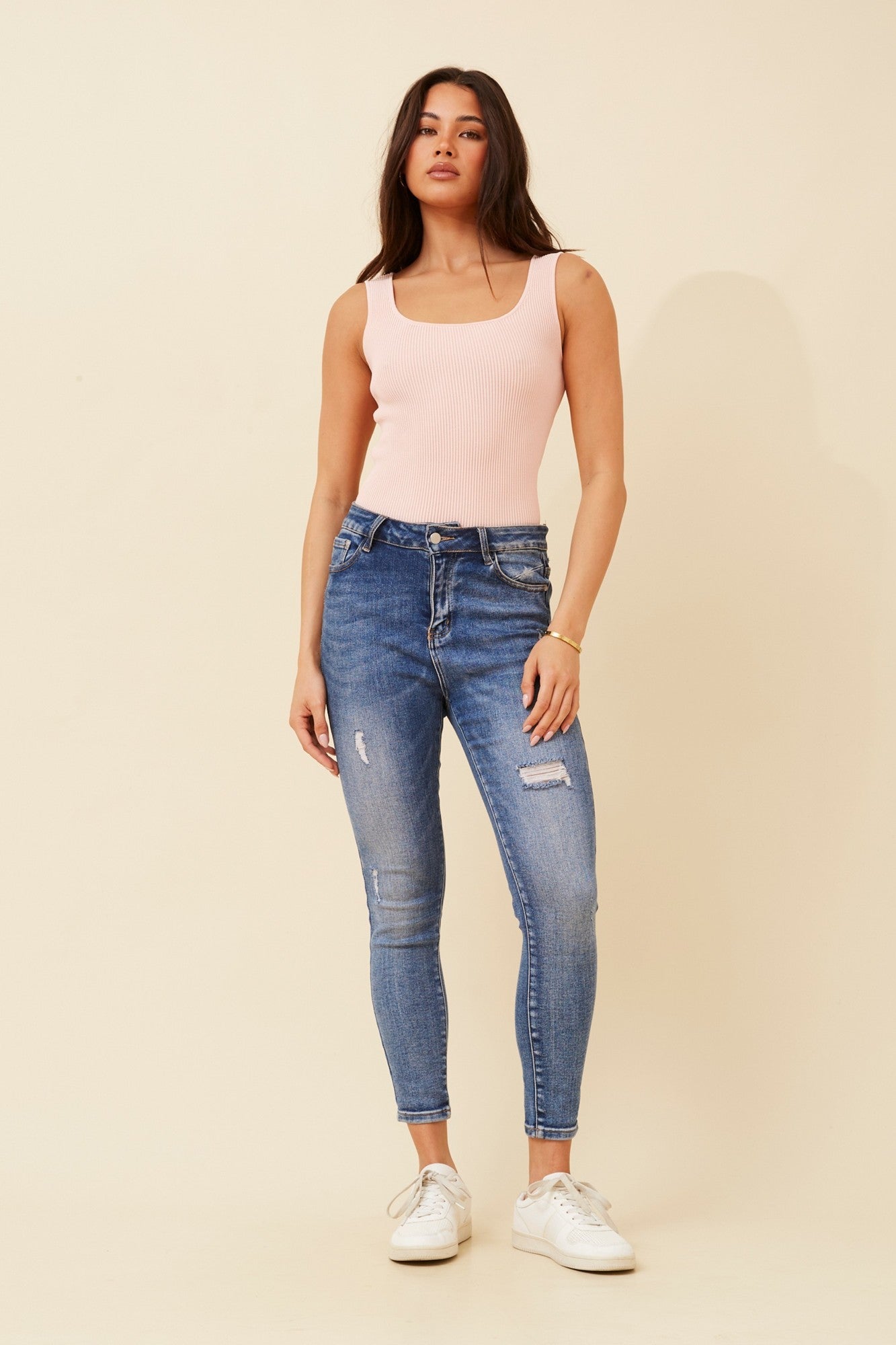 KIENNA SLEEVELESS KNIT TOP (Black)