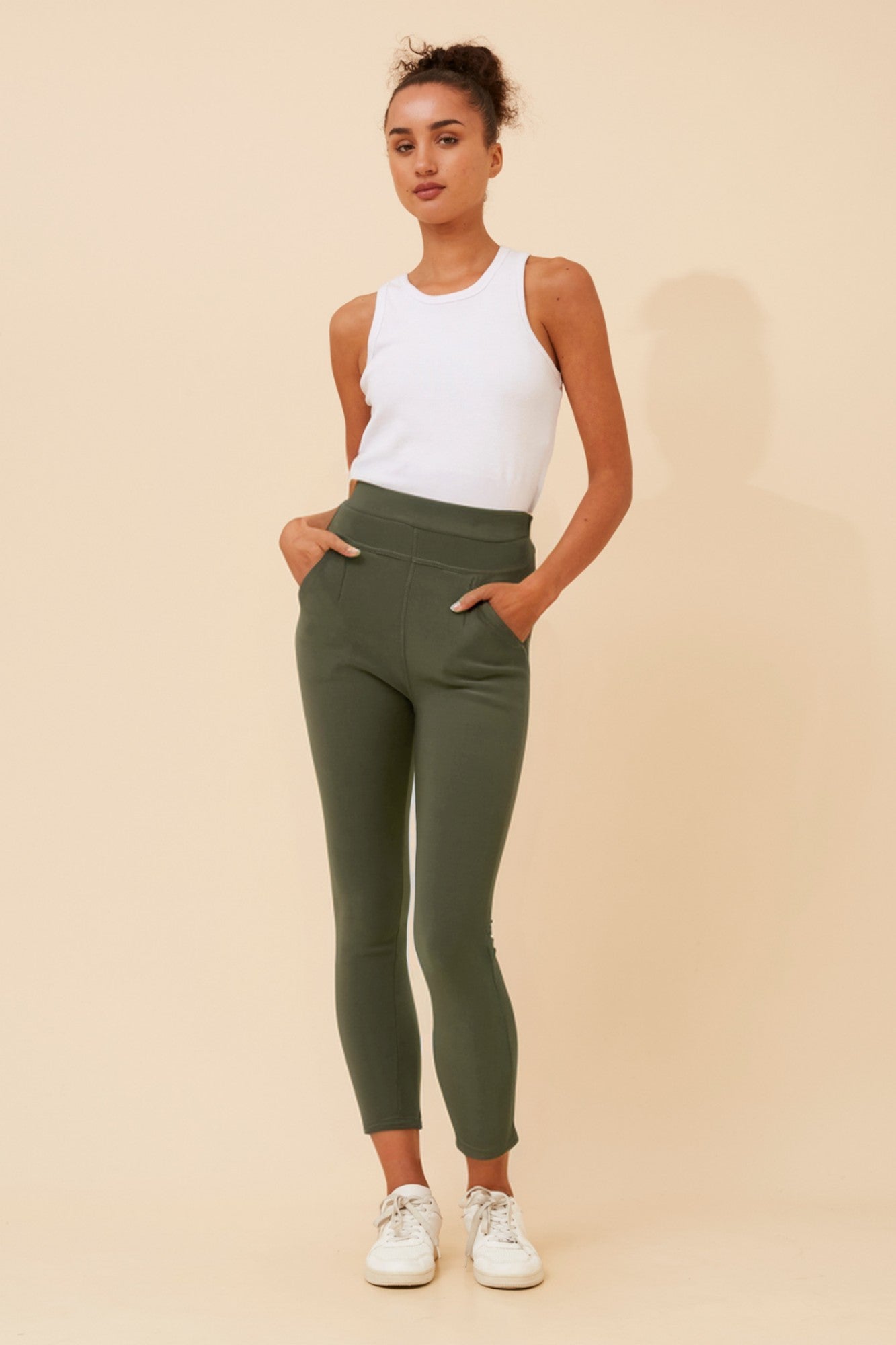 ISRA SOLID PANTS (Black)