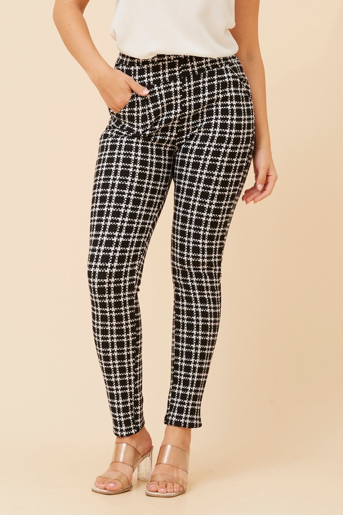 BELLEANNE CHECK PRINT LEGGINGS (Black/White)