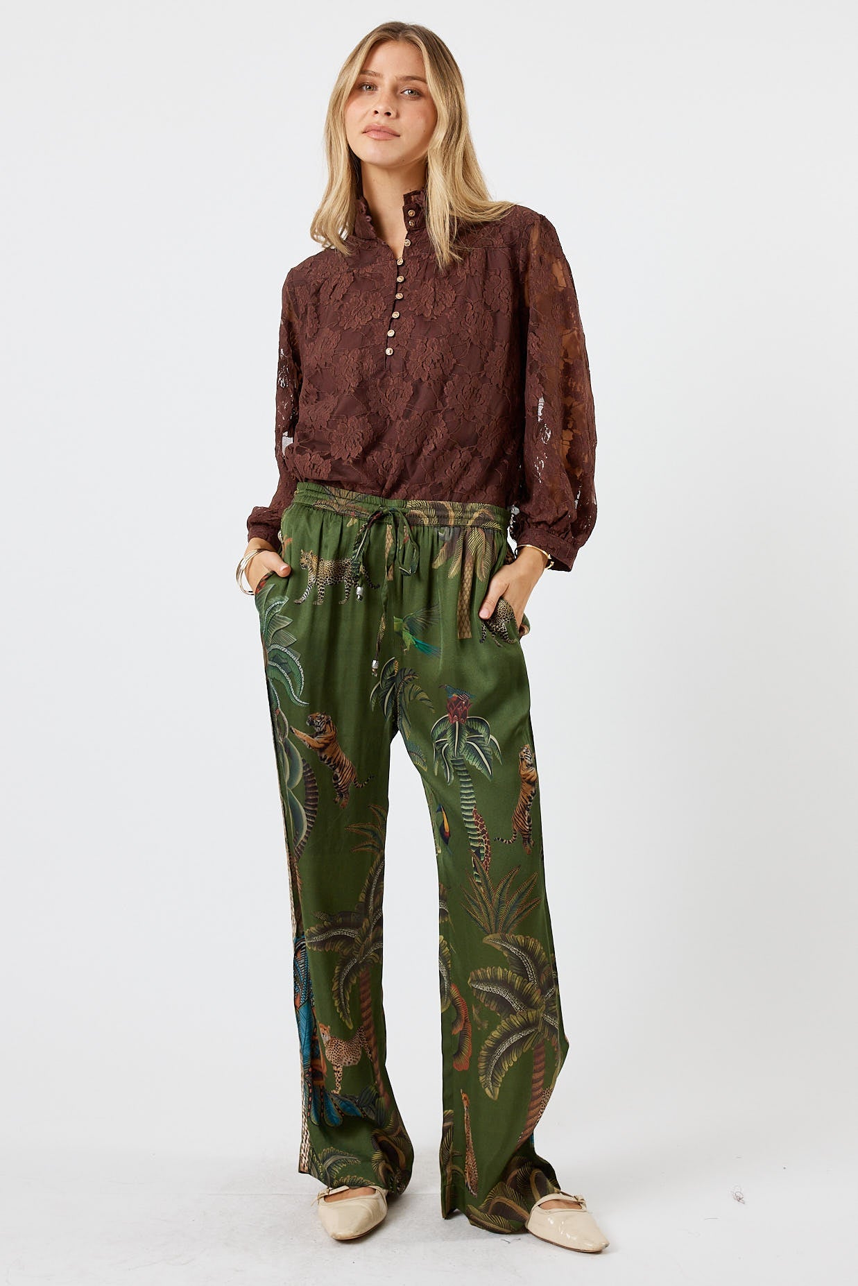 Image of a model wearing Pants. Productname: LulaSoul Cheetah Pant Olive in Olive colour by brand - LulaSoul