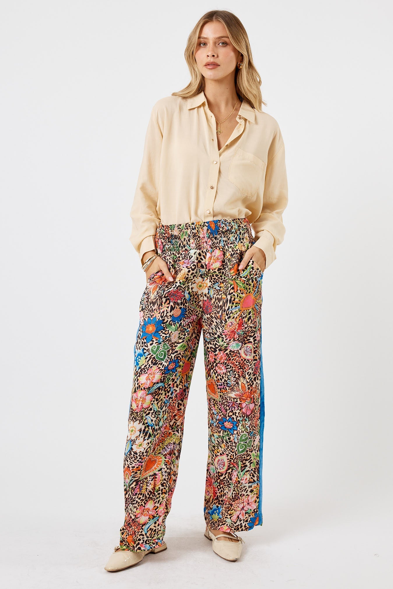 Image of a model wearing Pants. Product name - LulaSoul Eden Pant in Pant colour by brand - LulaSoul