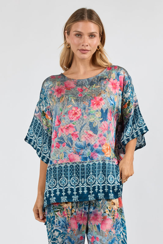 Image of a model wearing Tops. Product name - LulaSoul La Maroma Wide T Indigo in Indigo colour by brand - Lulasoul