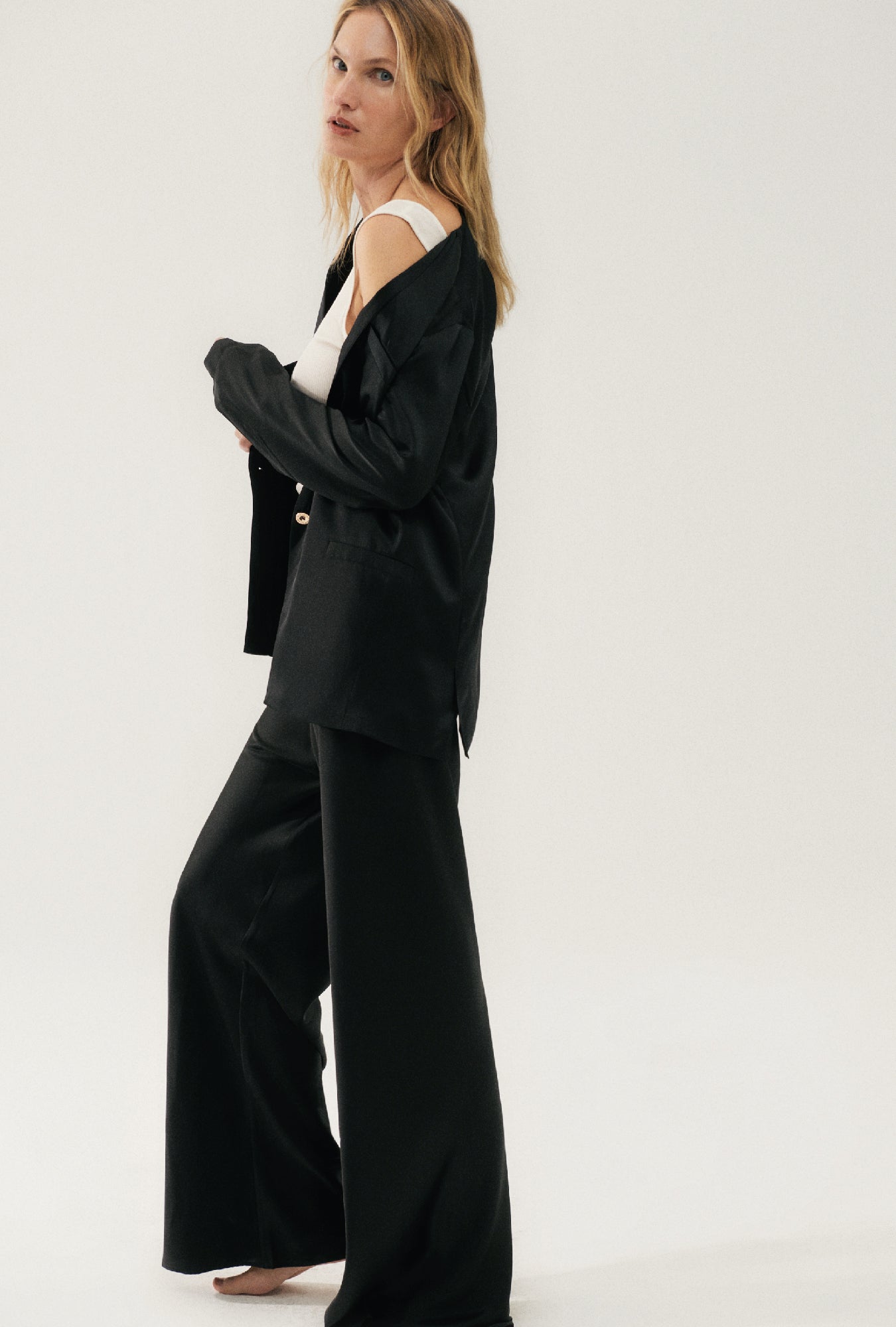 Silk Laundry Collarless Blazer (Black)
