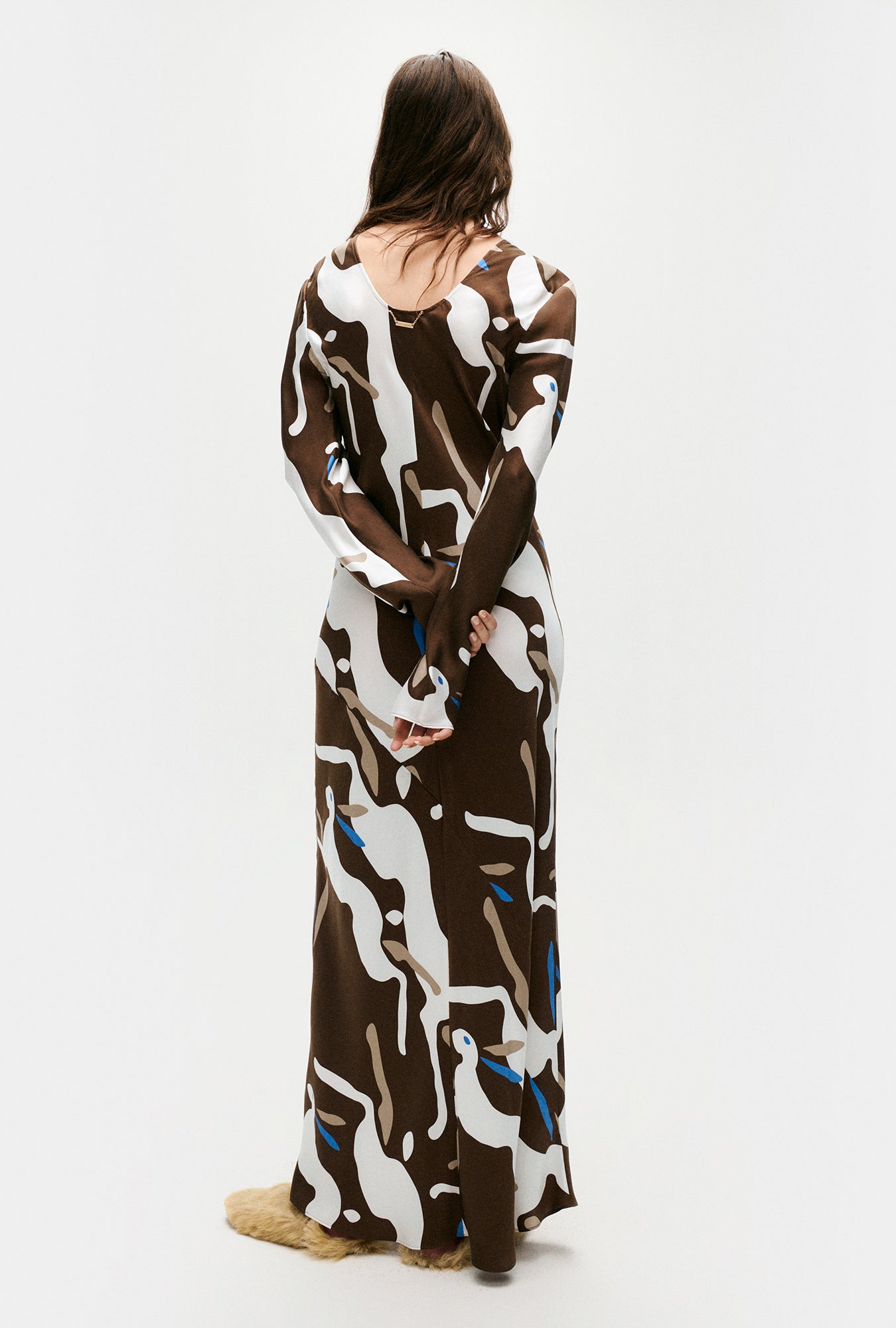 Silk Laundry Full Sleeve Bias Dress (Rabbit Dark Earth)