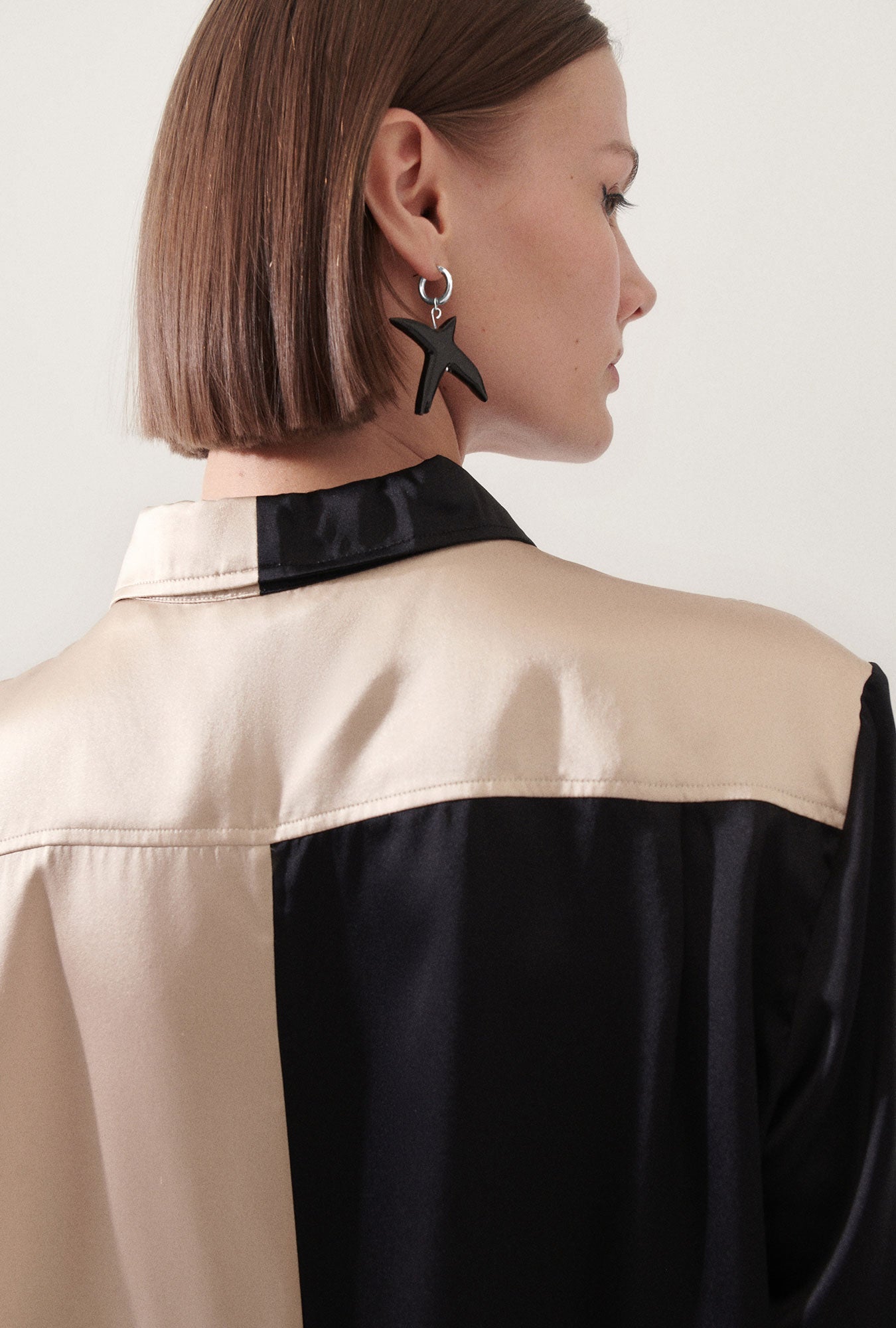 Silk Laundry Raven Earrings (Black)