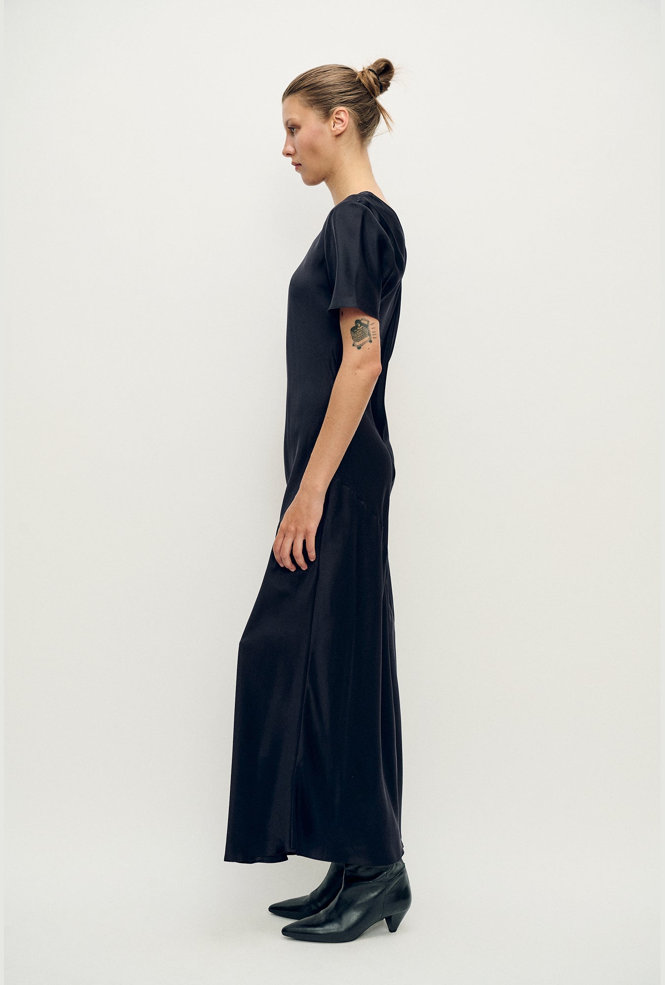 Silk Laundry Short Sleeve Bias Dress (Black)
