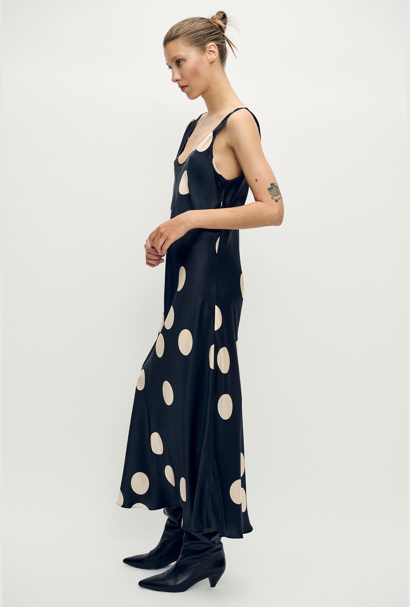 Silk Laundry Scoop Neck Dress (Large Polka Dot)
