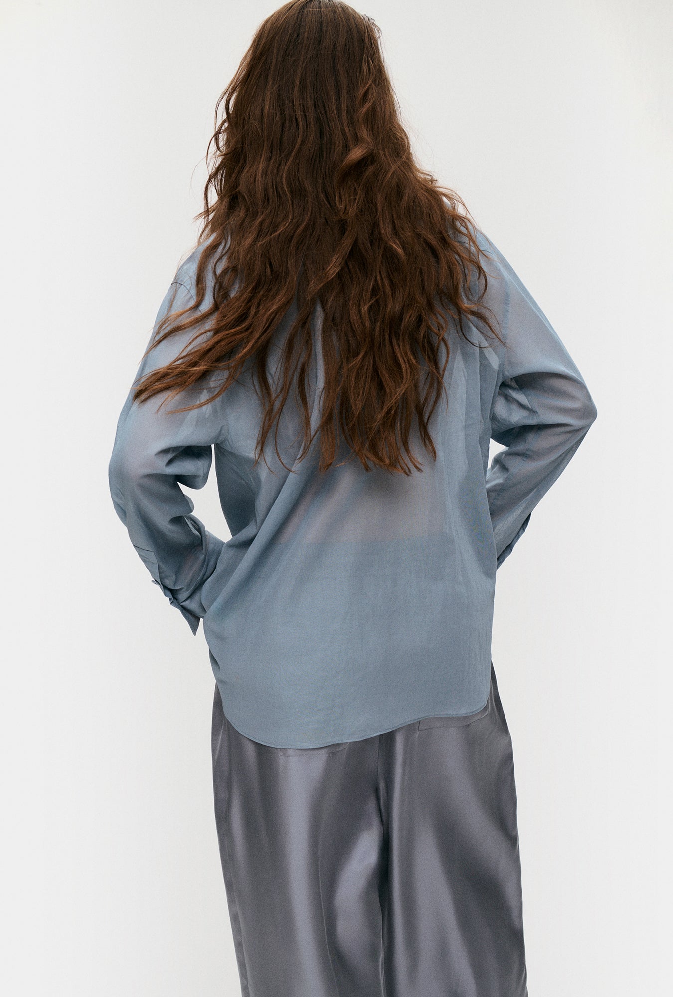 Silk Laundry Sheer Cotton Pleated Yoke Shirt (Storm)