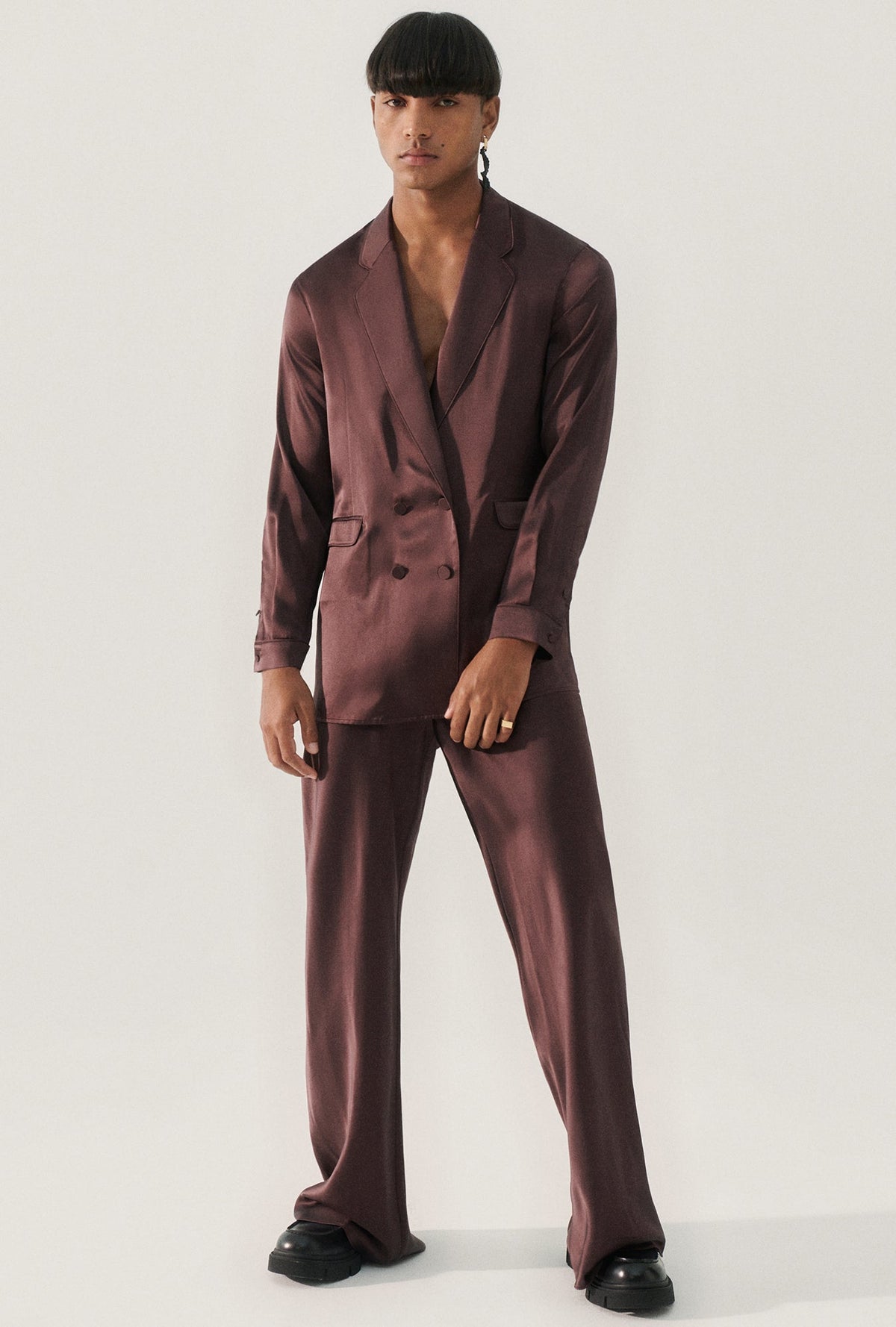 Image of a model wearing Outerwear. Product name - Relaxed Blazer Cacao in Cacao colour by brand - Silk Laundry