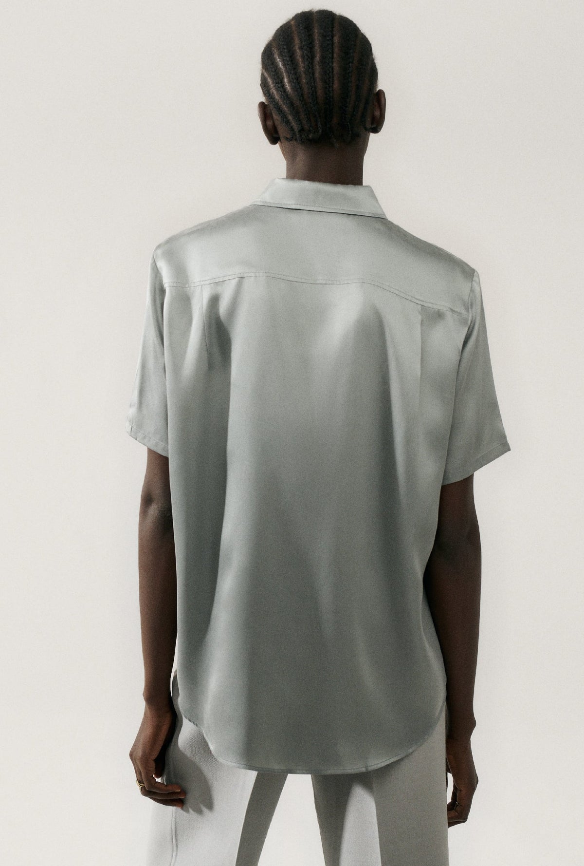 Silk Laundry Short Sleeve Boyfriend Shirt (Moon)