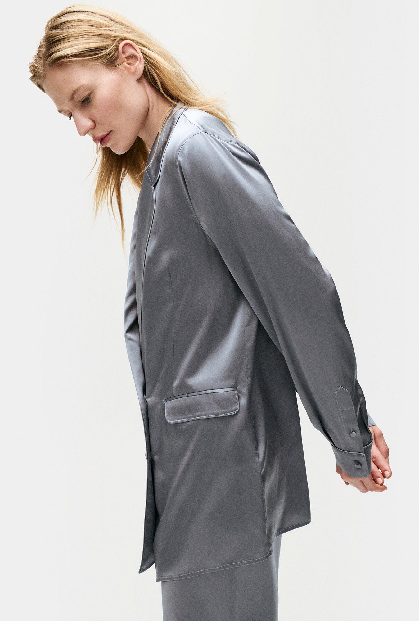 Silk Laundry Relaxed Blazer (Storm)