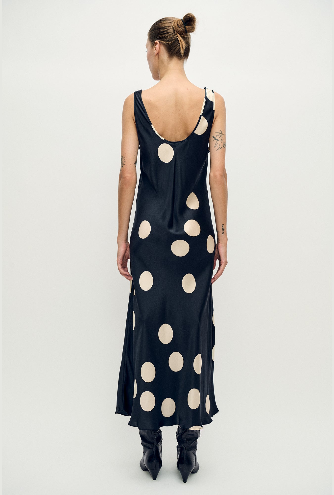 Silk Laundry Scoop Neck Dress (Large Polka Dot)