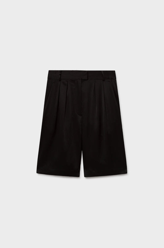 Silk Laundry Double Pleated Shorts (Black)