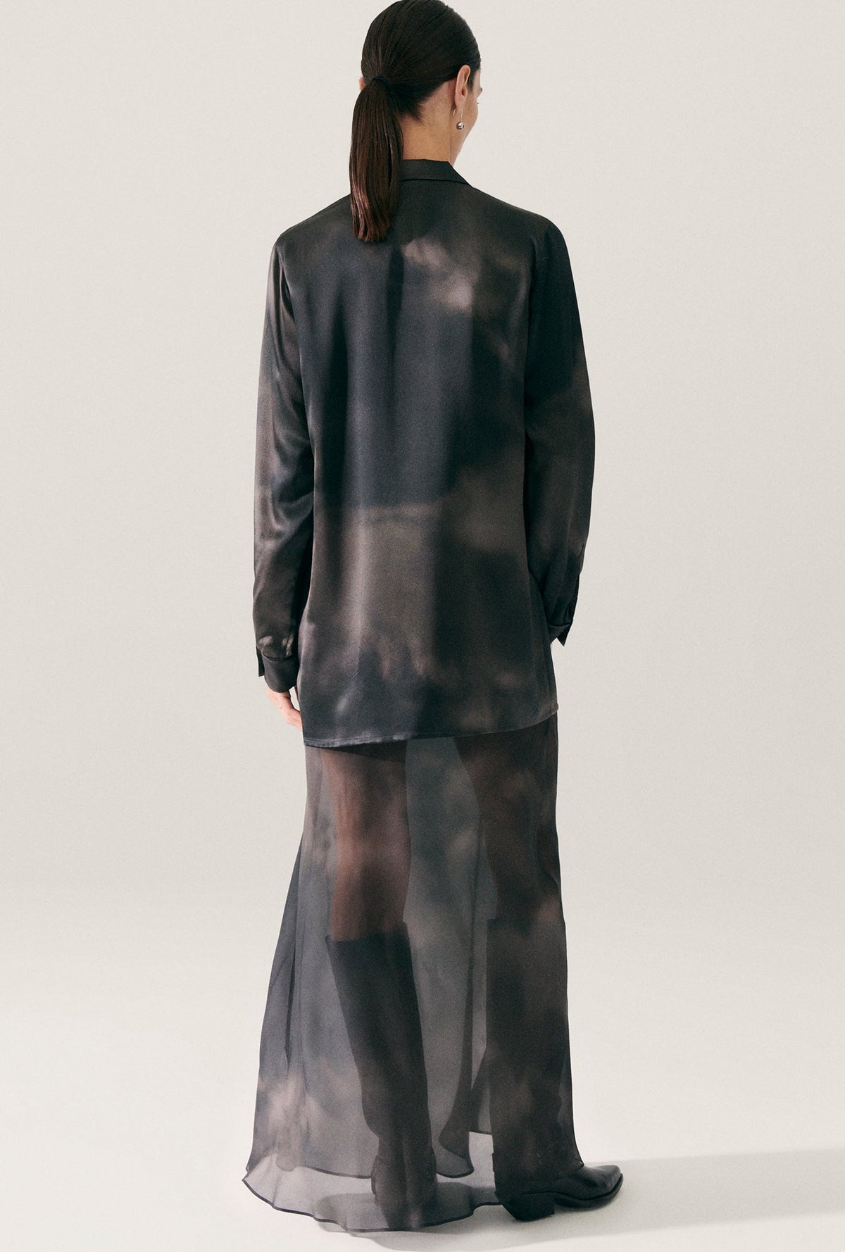 Silk Laundry Relaxed Blazer (Smoke)