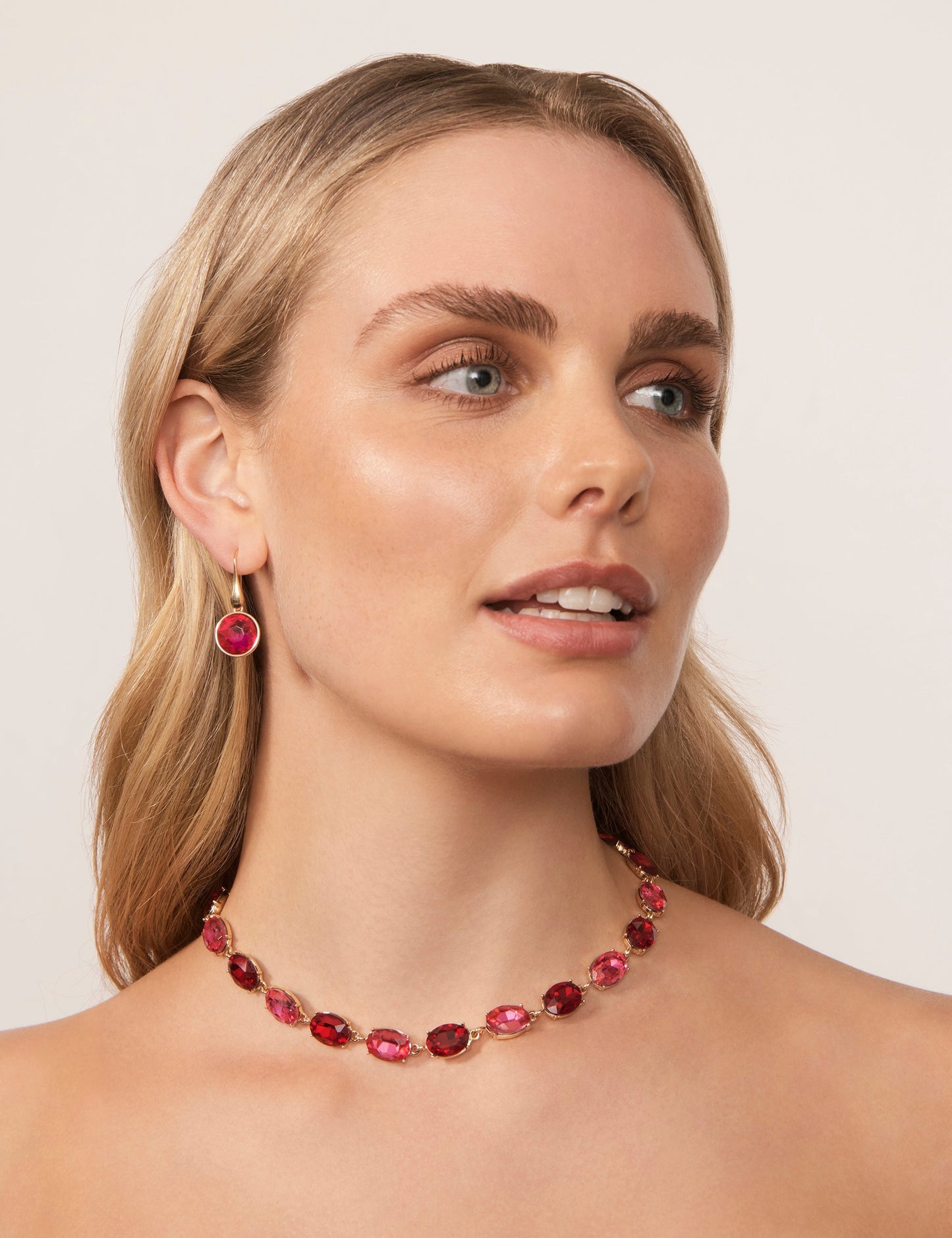GROUP48 SINGLE COLOUR HOOK EARRING (Pink)